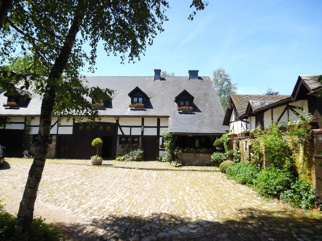 Cozy Cottage In Malmedy With Large Garden Bagian luar foto