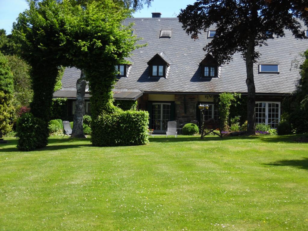 Cozy Cottage In Malmedy With Large Garden Bagian luar foto