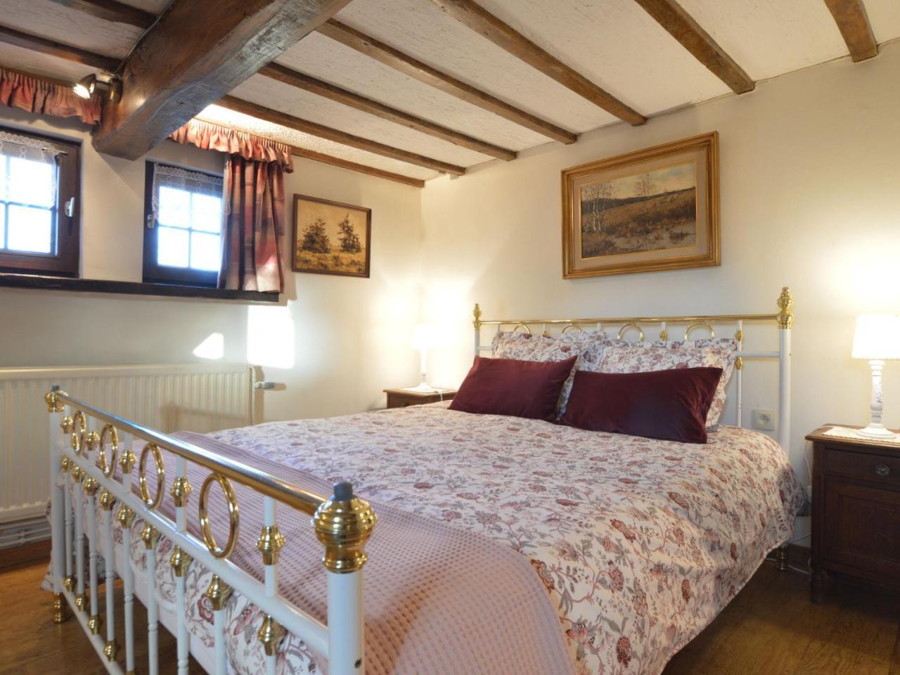 Cozy Cottage In Malmedy With Large Garden Bagian luar foto