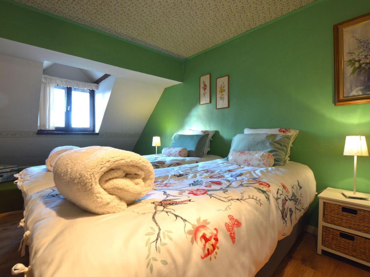 Cozy Cottage In Malmedy With Large Garden Bagian luar foto